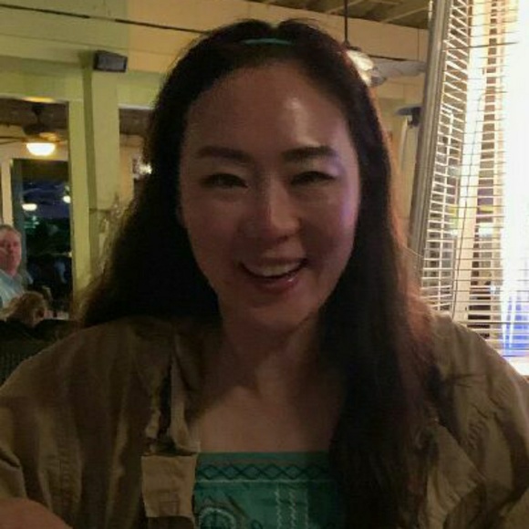 Meet your Posher, Hannah - Picture 1 of 1